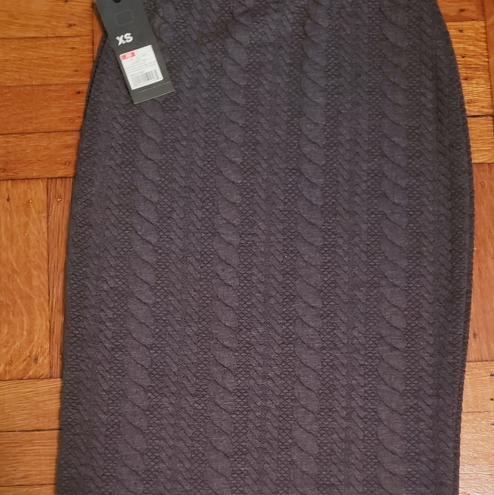 3 for 25. Pencil skirt - Picture 1 of 2